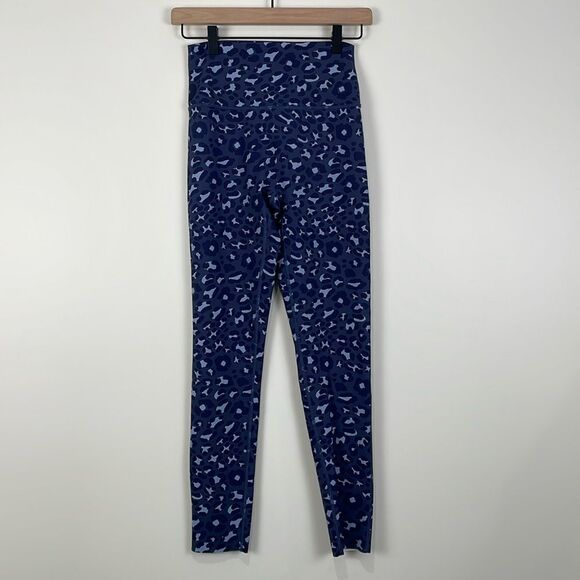 Offline Aerie Leggings Size Medium Ankle 7/8 Length Blue Cheetah - Picture 1 of 9